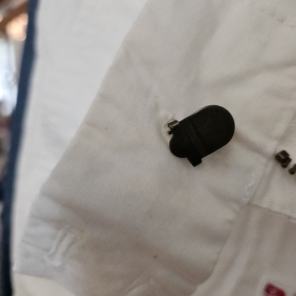 Vineyard Vines Shorts Size 12 - Picture 4 of 7